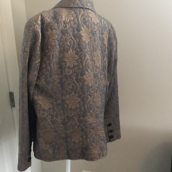 Chico’s Brocade Gold Jacket - Picture 4 of 12